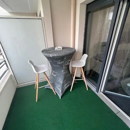 Apartment Proche Paris, C Dg, Disney, Parking. Aulnay-sous-Bois